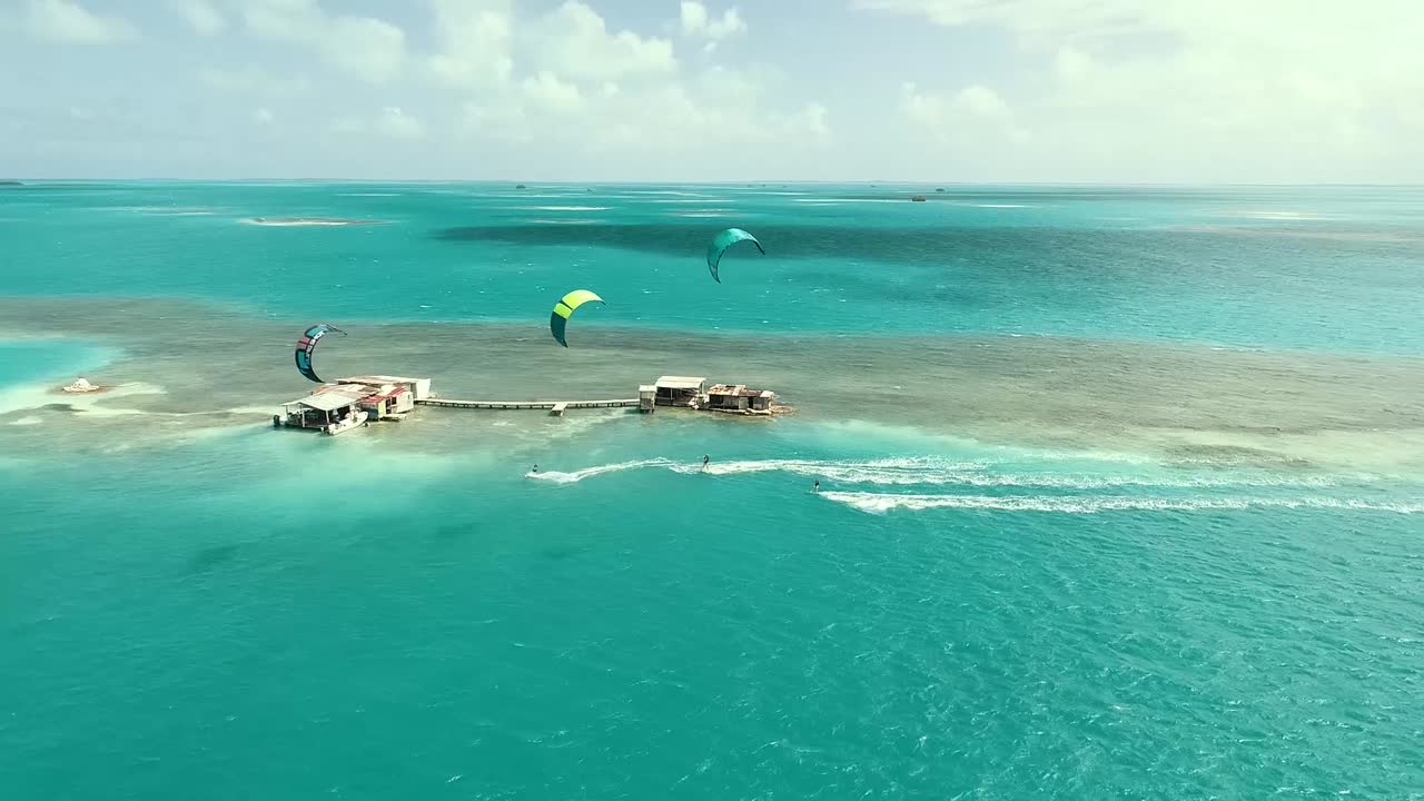 Los Roques venezuela -Caribbean-sea-Fantastic-landscape Kitesuf in clear crystal water, from drone