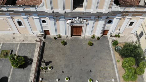 vista aérea de la basílica de santa maría mayor santa maría capuavetere full hd 50fps drone shot