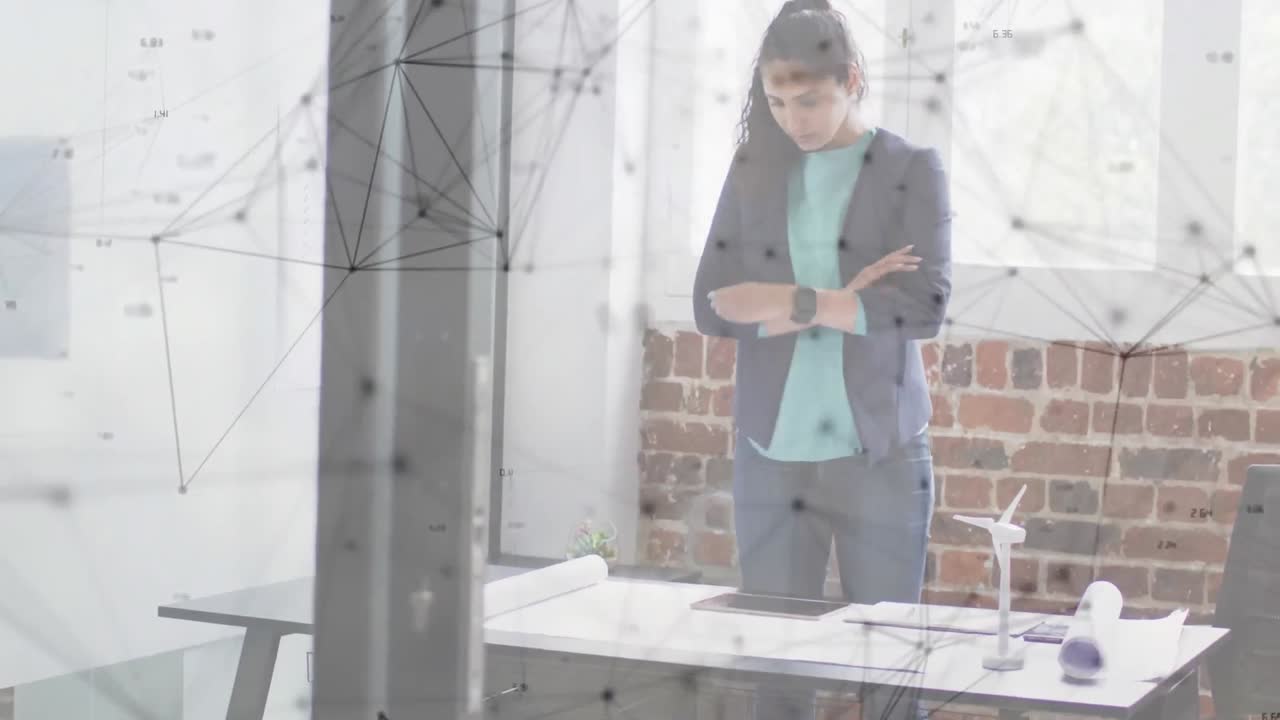 animación de redes de conexiones sobre mujeres de negocios en la oficina