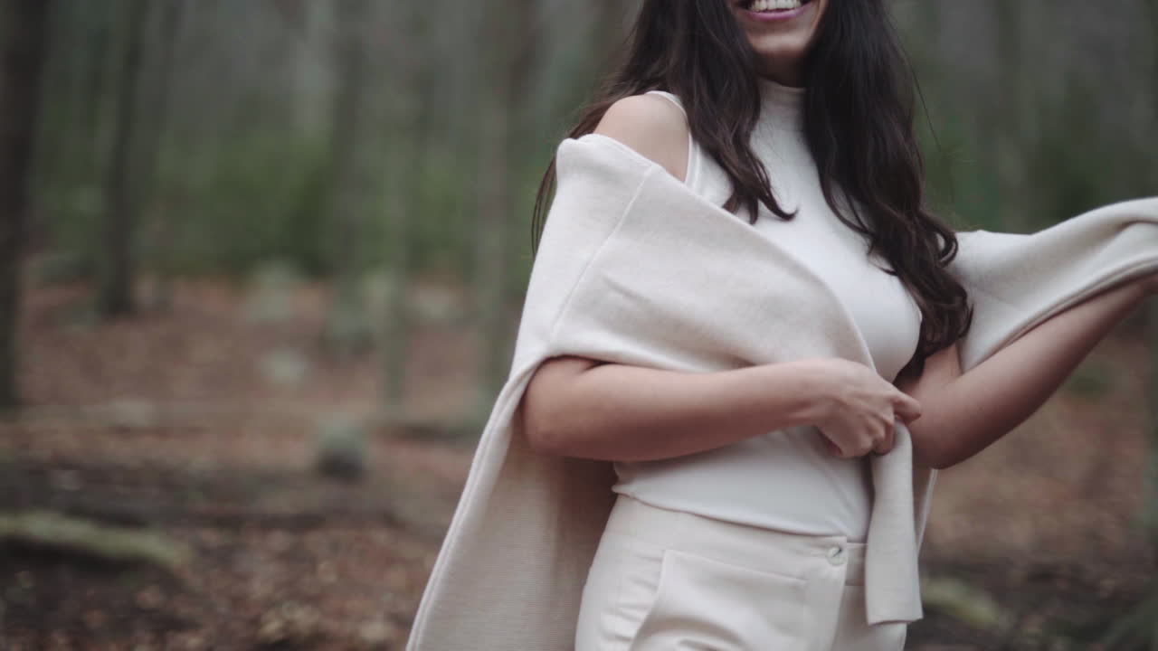 혼혈 여성을 위한 완벽한 엘리트 의상