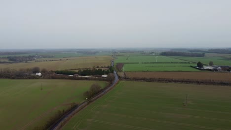 Drohnenaufnahmen-Einer-Kreuzung-In-Der-Landschaft-Von-Kent