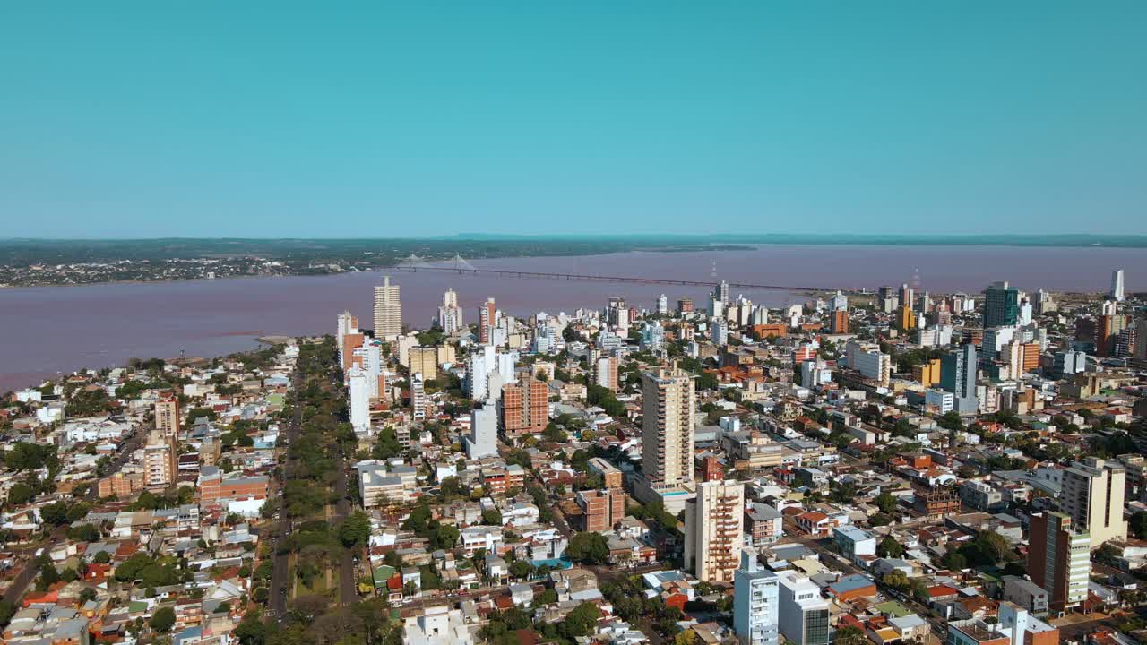 Horizonte de la ciudad, Posadas, Misiones, Argentina
