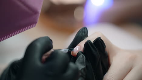 applying nail gel