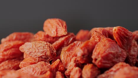 dried goji berries