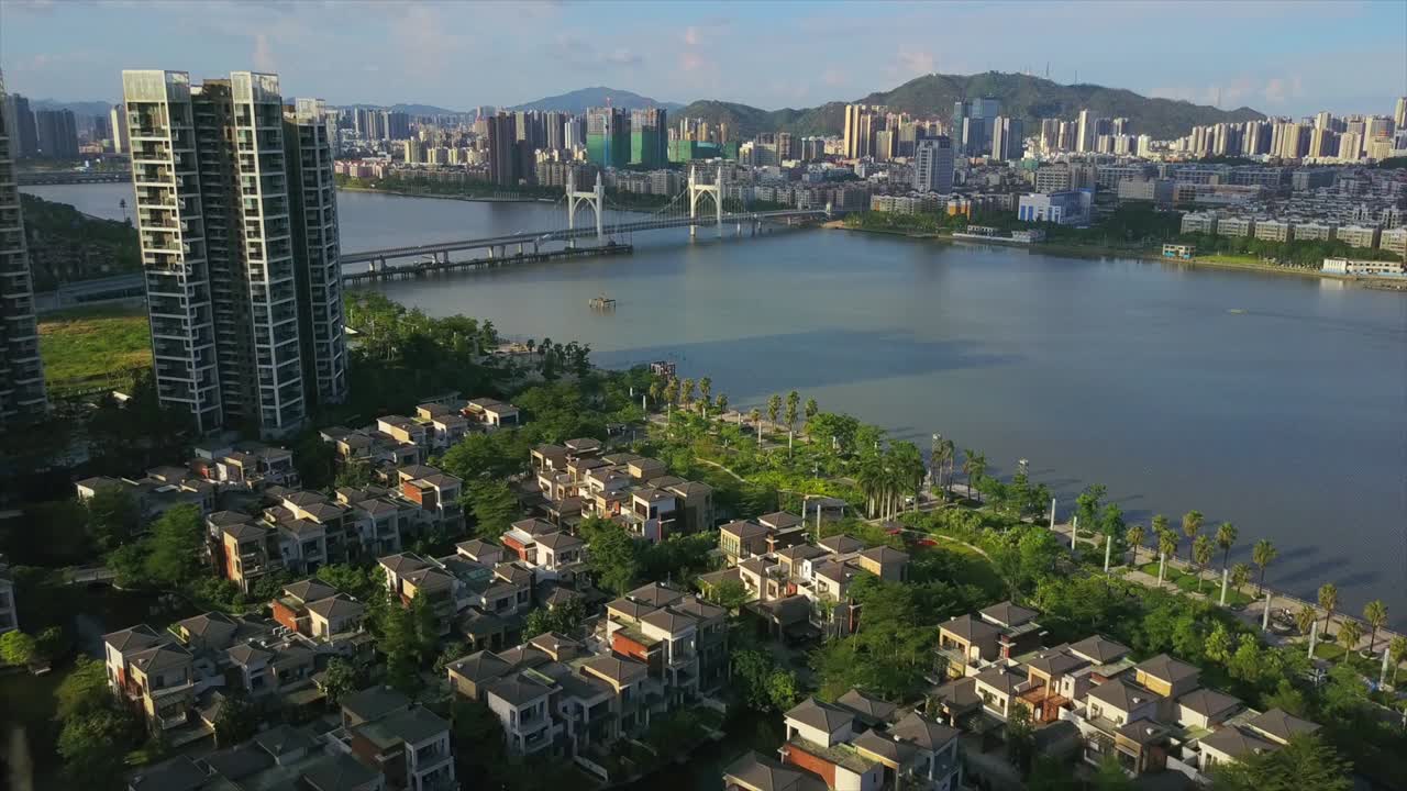 은 날 zhuhai 시내 풍경 강 만 공중 파노라마 4k 중국