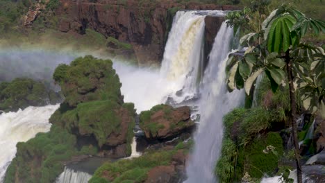 rainbow and waterfalls iguazu falls 5