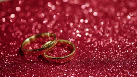 dos anillos de boda de oro