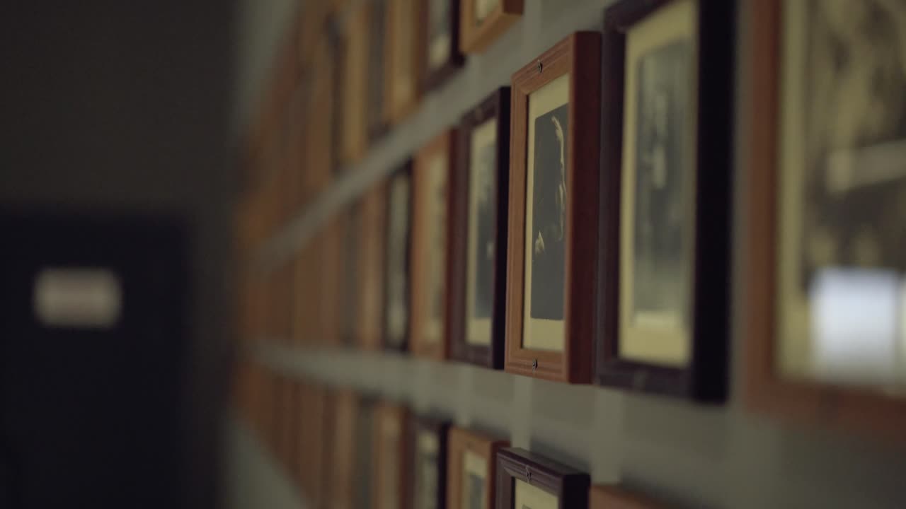 사진 속 사람들은 그들의 노력을 기울였습니다.