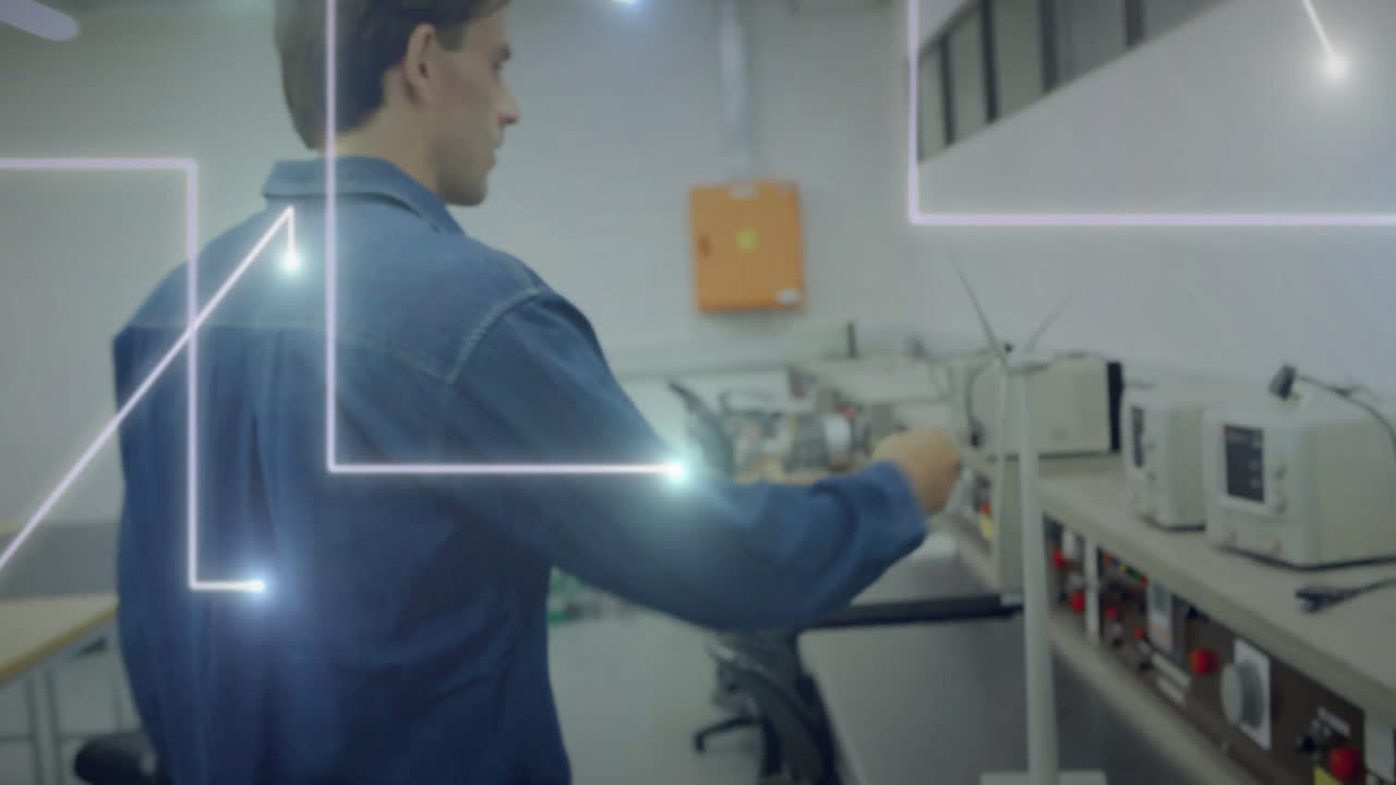 hombre caminando en el laboratorio con líneas brillantes animación sobre el equipo