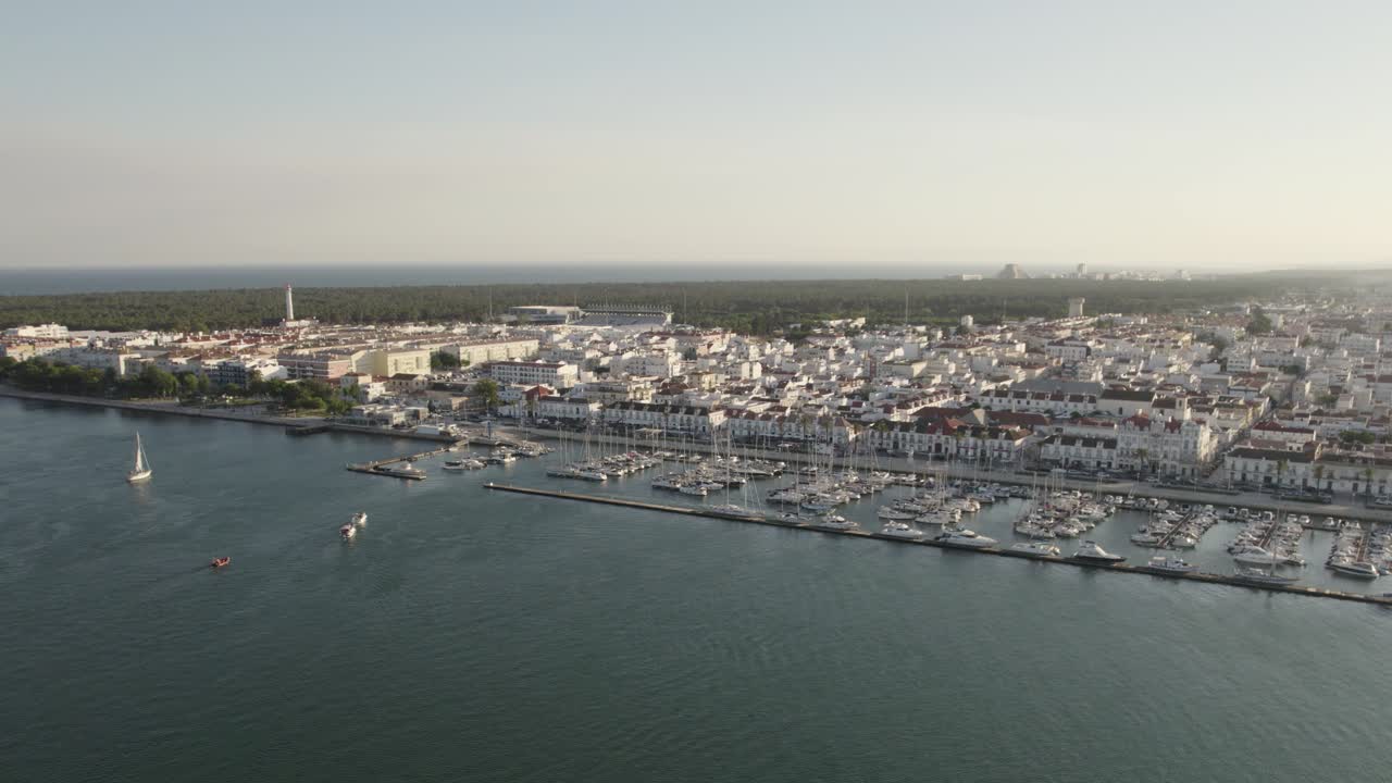Vista aerea della Marina di Vila Real de Santo António in Portogallo