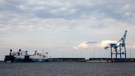 ro-ro transport ships in malmo port