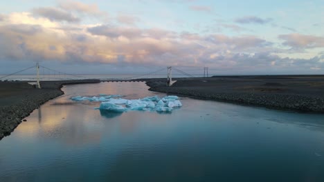 Islandia-Jokulsarlon-Laguna-Glaciar-Abejón-Aéreo-.mp4