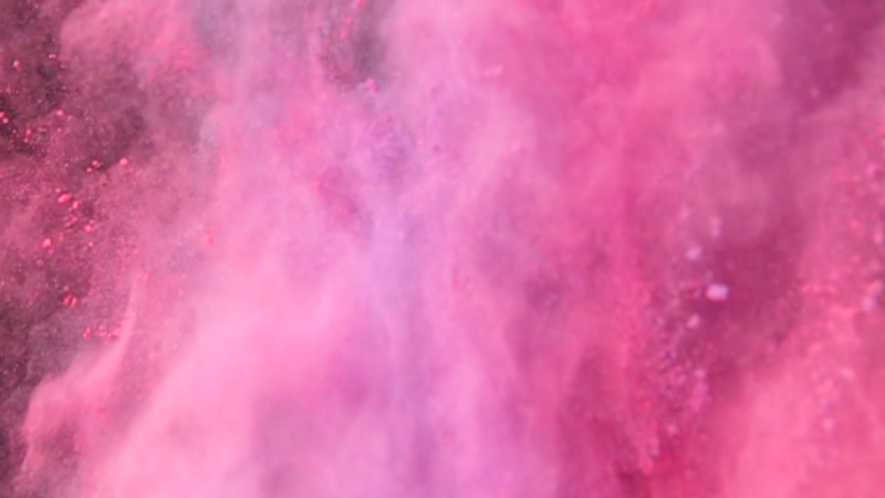 Esplosione di polvere rosa
