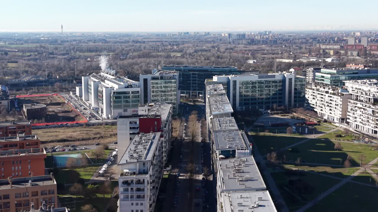 Luftfoto af europæisk, bymæssig boligarkitektur