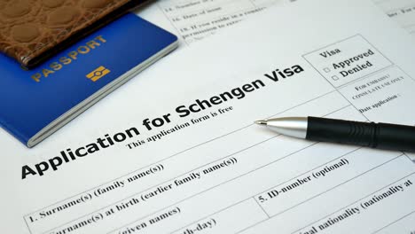 solicitud de visado schengen con pasaporte, solicitud y permiso para un país extranjero