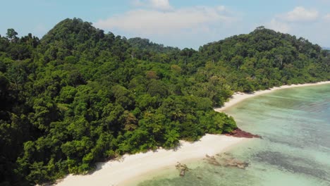 Aerial-shot-of-beautiful-tropical-island-on-Andaman-Sea-in-Thailand---Koh-Kradan