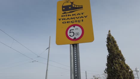 yellow traffic sign in turkish language