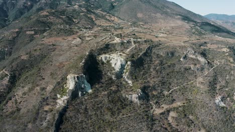 Hierve-El-Agua,-Natural-Pools-In-Oaxaca,-Mexico