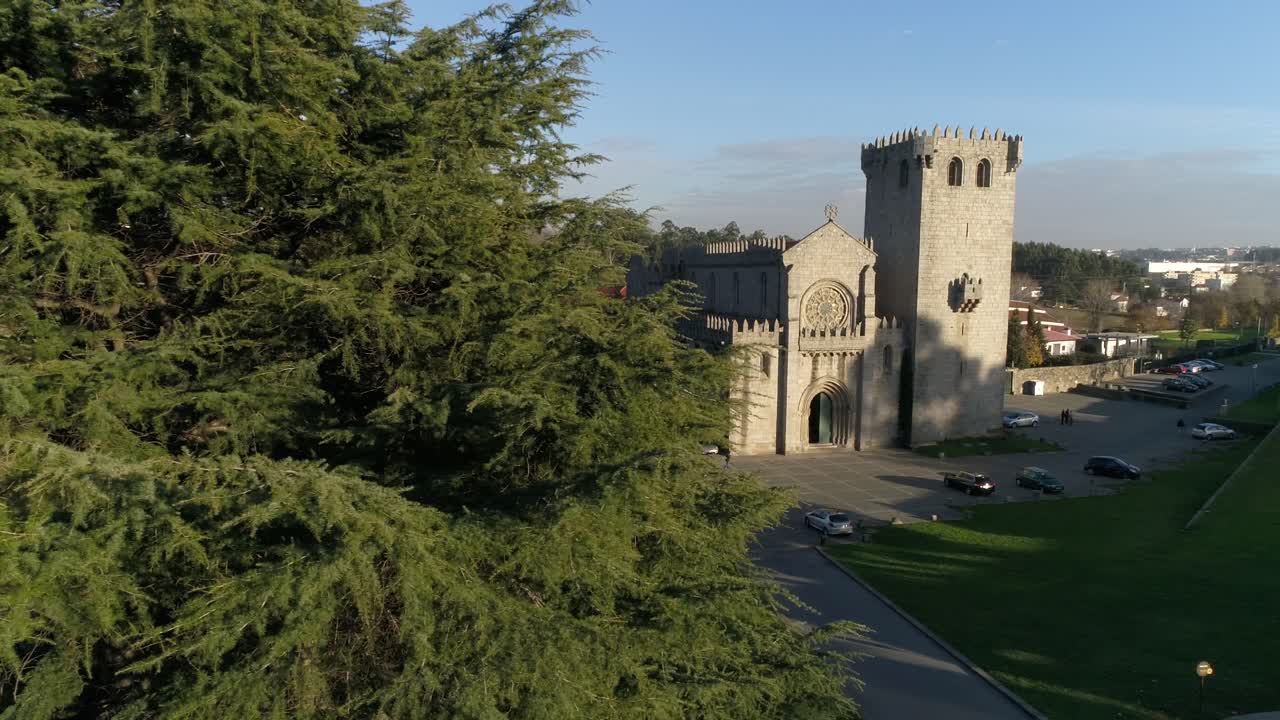 monasterio medieval de leça do balio en portugal