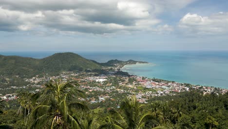 Jungle-Beach-Town-surrounded-by-Mountains,-Lamai-Beach-Koh-Samui,-Tourism-Hotspot,-High-Season,-Low-Season,-Thailand-Popular-Tourist-Destination