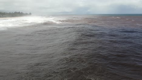 muddy-runoff-into-the-ocean