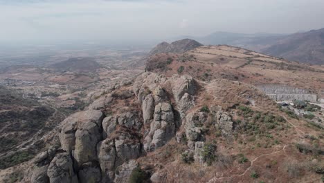 Aerial-view-in-orbit-of-the-rock-in-Guanajuato