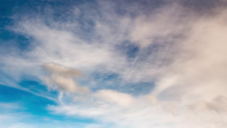 Beautiful-clouds-in-motion-timelapse