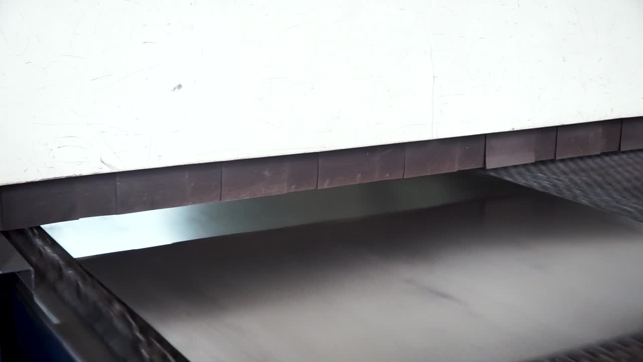 금속 판 가공 기계