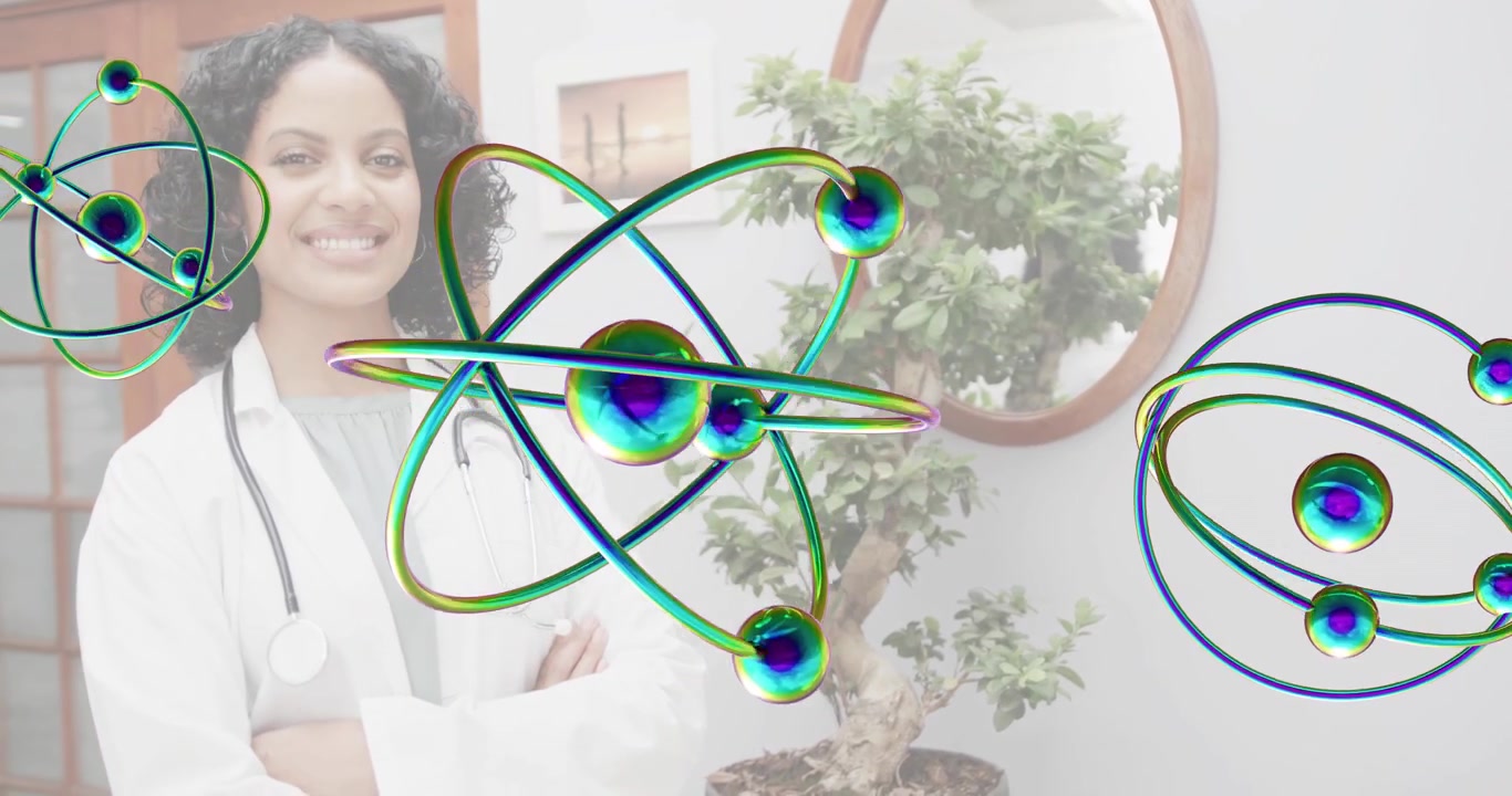 Un medico incrocia le braccia mentre un grafico atomico 3D appare e ruota intorno a lei, sorridendo e mostrando la medicina.