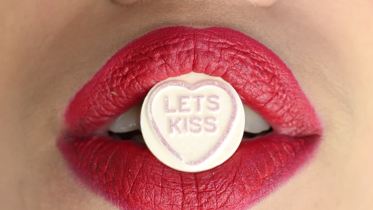 давай поцелуемся 00