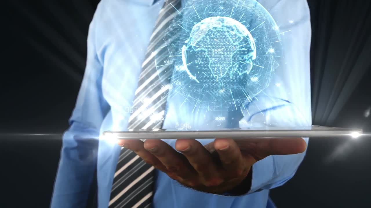 hombre de negocios usando una tableta digital