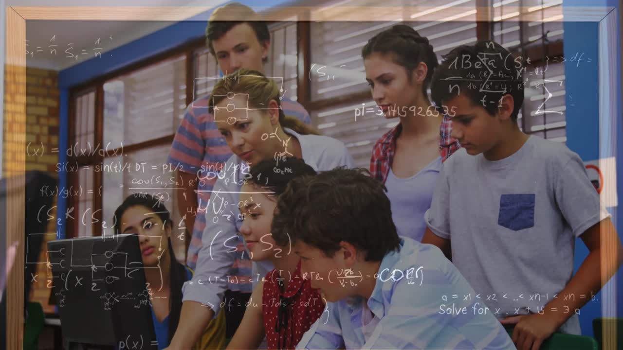 animación de fórmulas matemáticas sobre los estudiantes en el aula