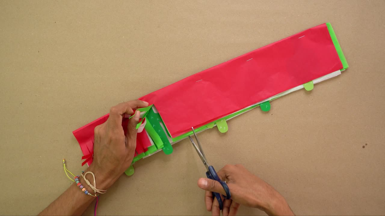 DIY Paper Fringe Craft: Easy Step-by-Step Tutorial