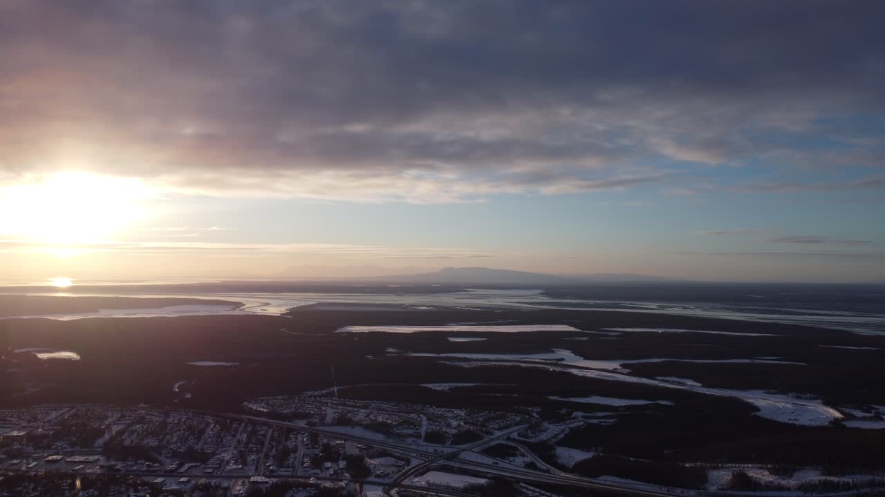 스카이라인 드라이브, 이글 리버, 알래스카의 공중 일몰