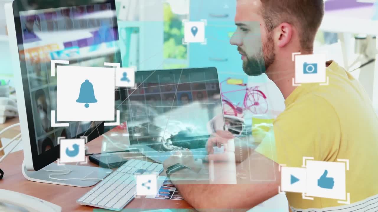 animación de la red de conexiones con iconos sobre el hombre usando computadora en la oficina