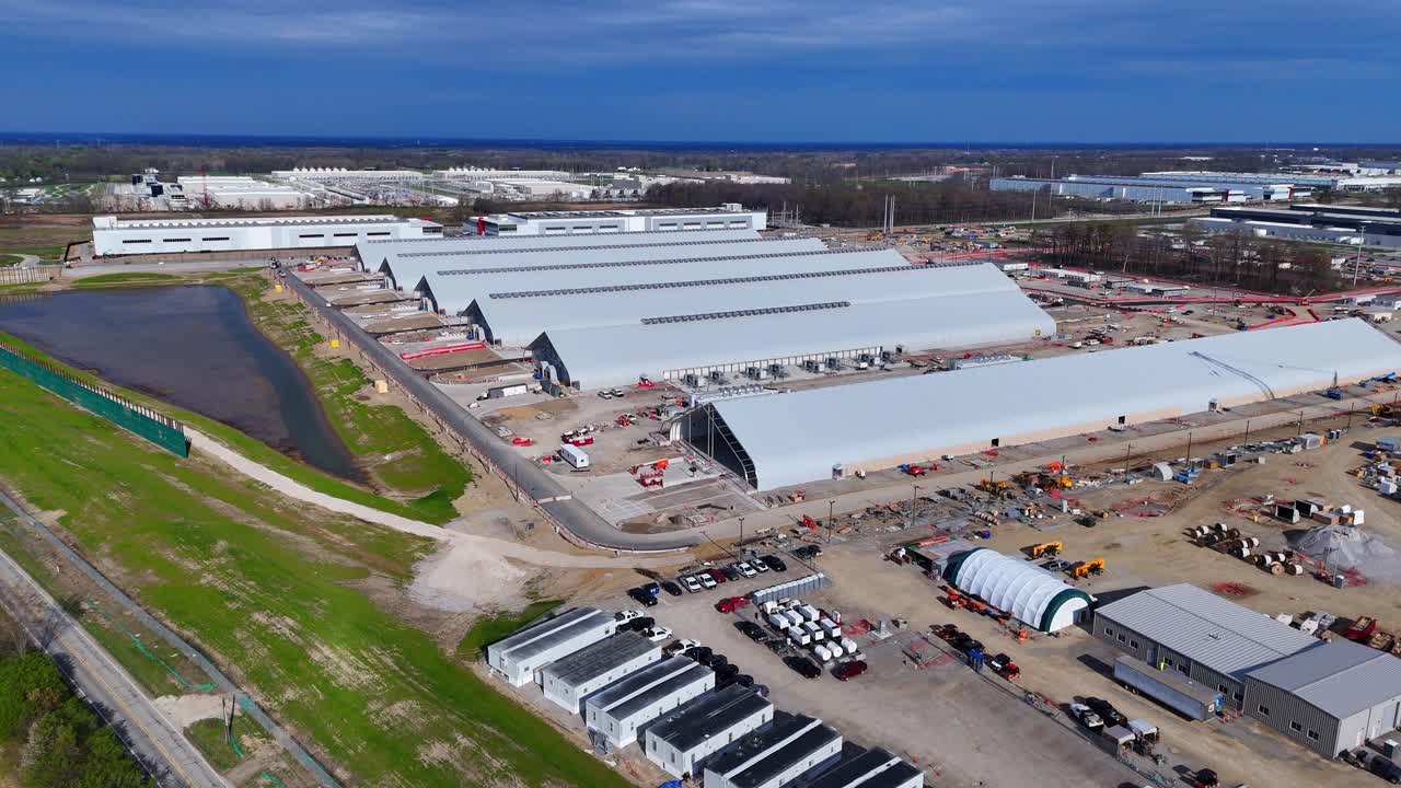 Espansione iperscalabile del data center Meta Prometheus utilizzando strutture a tenda, New Albany, Ohio