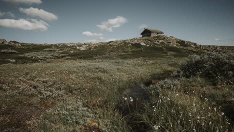 Time-lapse-footage-of-traditional-Norwegian-cottage-in-mountain-area