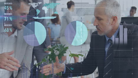 animación del procesamiento de datos financieros sobre diversos colegas estrechando la mano en la oficina