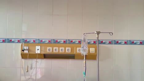 patient infusion in hospital room