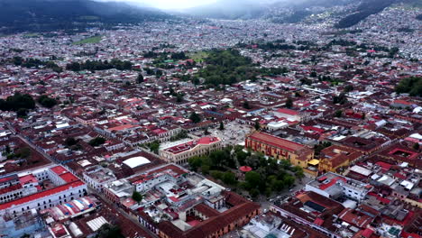 Aerial-view-of-the-city-of-San-Cristobal-de-las-Casas-in-Chiapas,-Mexico