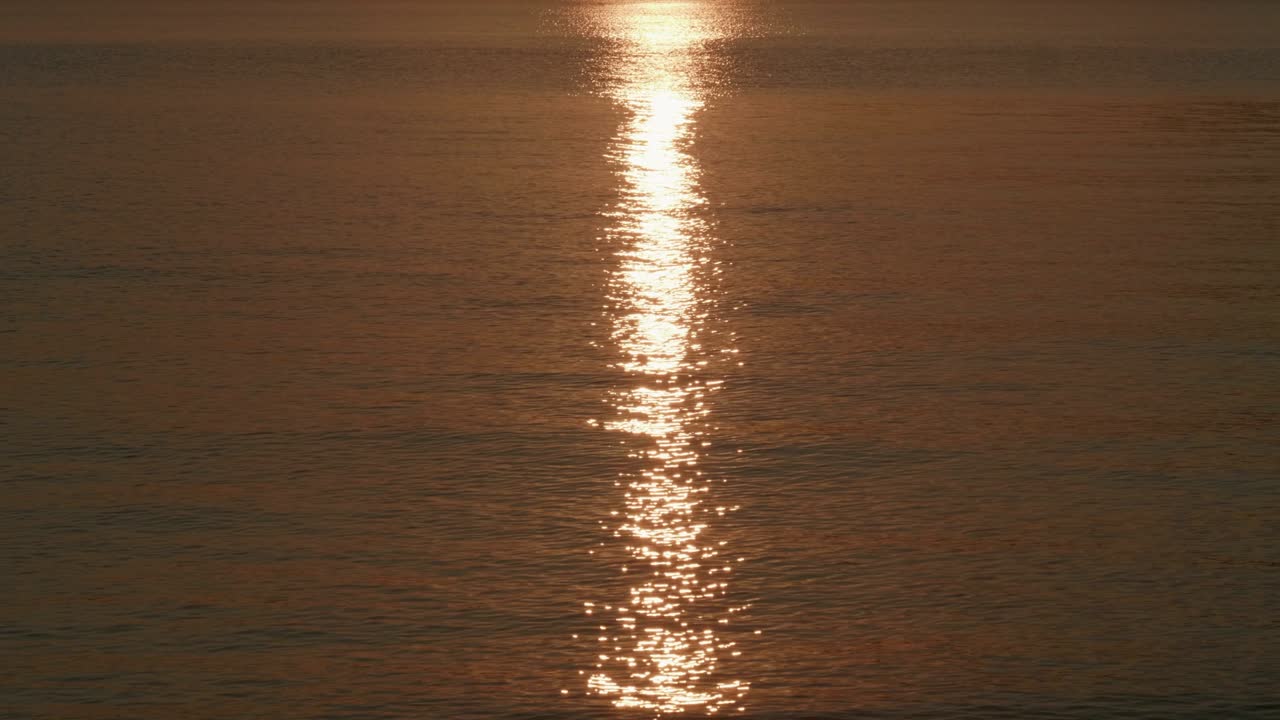 6k 물 태양 반사