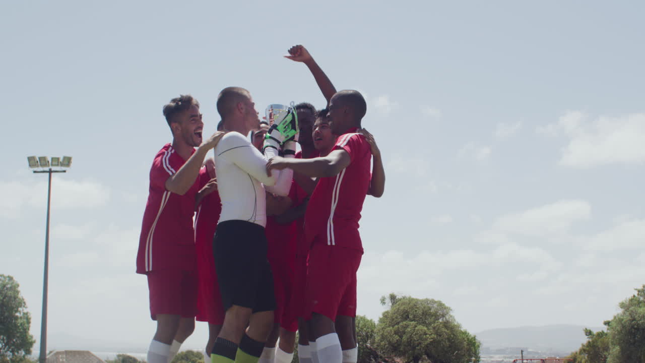 ¡vinimos por el trofeo y lo tenemos!