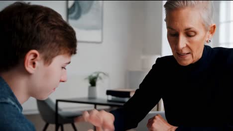 sesión de asesoramiento para adolescentes