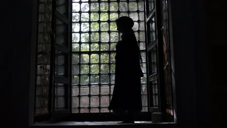 muslim woman silhouette prayer