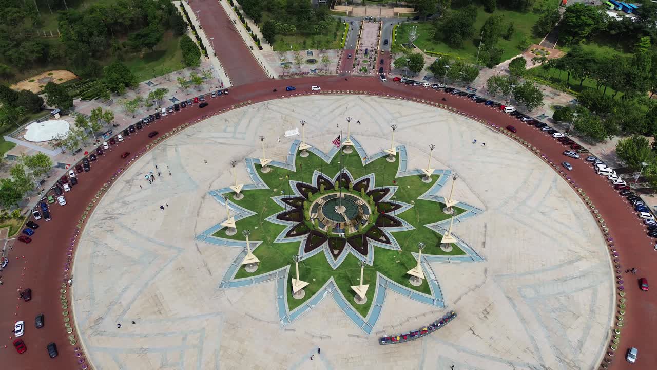 Edificio Perdana Putra e moschea, Piazza Putra, città di Putrajaya, Malesia, drone aereo