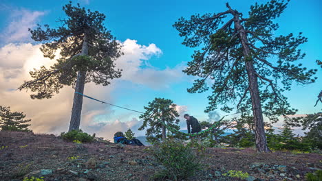 establecimiento de un campamento en el monte olimpo, chipre - lapso de tiempo