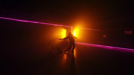 espectáculo de danza de neón