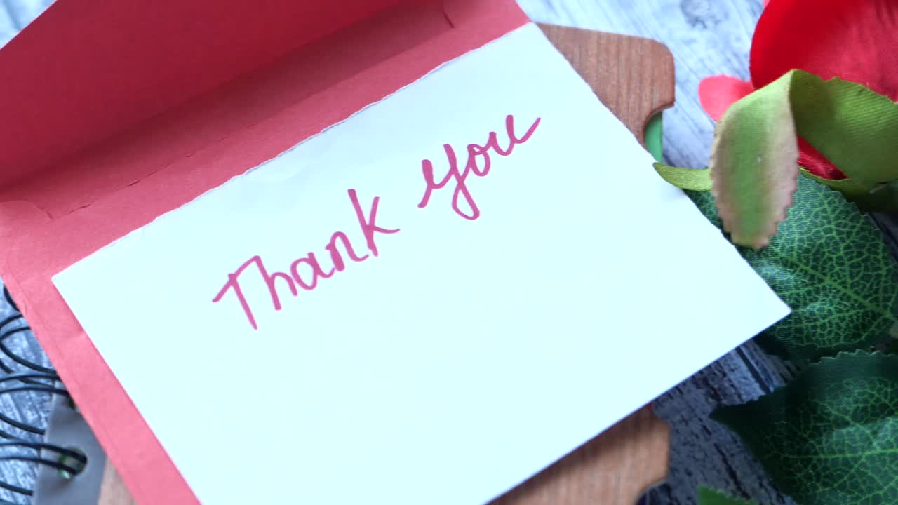 tarjeta de agradecimiento con rosa