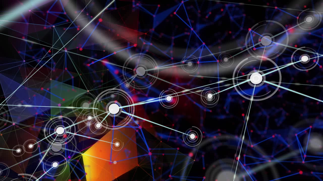 animación del procesamiento de datos y formas sobre fondo negro