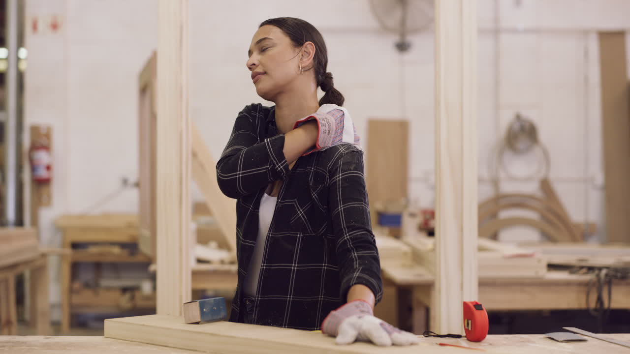 건설은 정말로 다시 깨는 작업입니다.